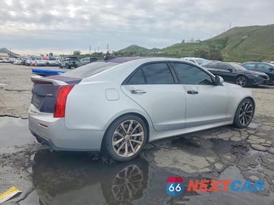 Trzecie zdjęcie samochodu z tyłu: 2016 CADILLAC ATS-V VIN:1G6AN5RY7G0108155 - miniatura