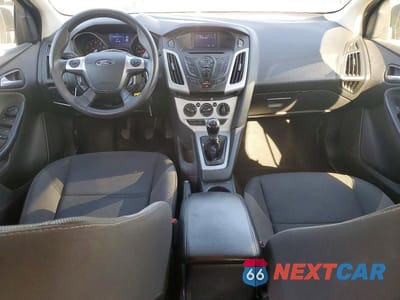 Zdjęcie 8 z 11 samochodu: 2013 FORD FOCUS SE VIN:1FADP3K24DL184348 - miniatura