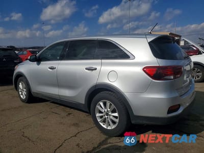 Drugie zdjęcie samochodu z przodu: 2019 KIA SORENTO LX VIN:5XYPG4A50KG569925 - miniatura