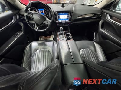 Zdjęcie 9 z 10 samochodu: 2017 MASERATI LEVANTE LUXURY VIN:ZN661XUL3HX264223 - miniatura