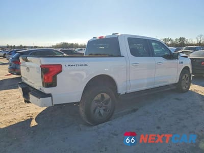 Trzecie zdjęcie samochodu z tyłu: 2025 FORD F150 LIGHTNING XLT VIN:1FT6W3LU5SWG17547 - miniatura
