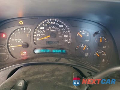 Zdjęcie 9 z 12 samochodu: 2005 CHEVROLET SILVERADO K2500 HEAVY DUTY VIN:1GCHK29U65E237794 - miniatura