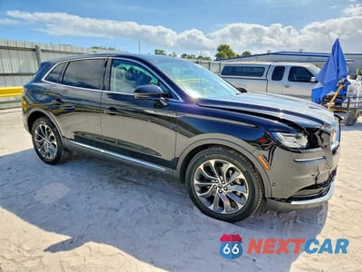 Czwarte zdjęcie samochodu z boku: 2022 LINCOLN NAUTILUS RESERVE VIN:2LMPJ8K90NBL13402 - miniatura