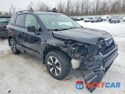 Czwarte zdjęcie samochodu z boku: 2018 SUBARU FORESTER 2.5I PREMIUM VIN:JF2SJAGC6JH414142 - miniatura