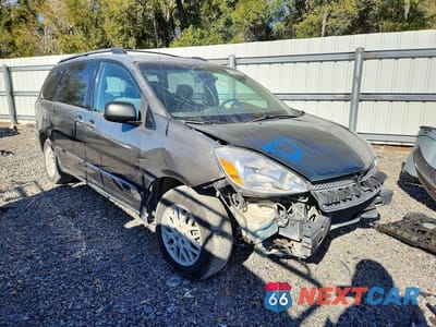 Czwarte zdjęcie samochodu z boku: 2004 TOYOTA SIENNA CE VIN:5TDZA23C245101226 - miniatura