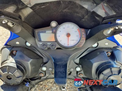 Zdjęcie 7 z 11 samochodu: 2005 YAMAHA YZFR6 L VIN:JYARJ06Y75A006165 - miniatura
