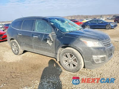 Czwarte zdjęcie samochodu z boku: 2017 CHEVROLET TRAVERSE LT VIN:1GNKVGKD6HJ175689 - miniatura