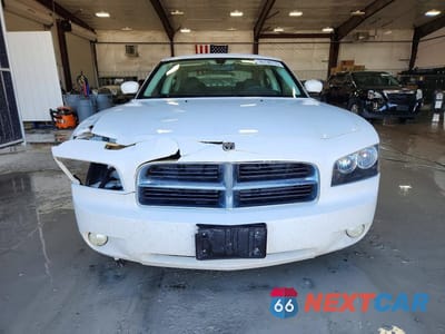 Piąte zdjęcie samochodu w środku: 2010 DODGE CHARGER SXT VIN:2B3CA3CVXAH100477 - miniatura