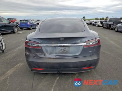 Zdjęcie 6 z 11 samochodu: 2016 TESLA MODEL S VIN:5YJSA1E24GF157256 - miniatura