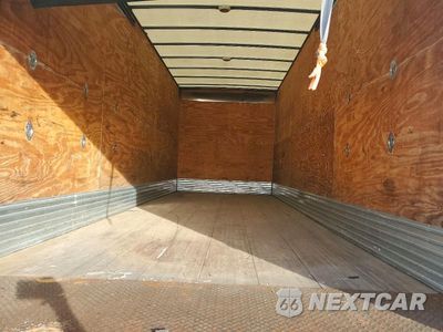 Zdjęcie 10 z 13 samochodu: 2021 HINO L6 BOX TRUCK VIN:5PVNJ8AV9M5T50229 - miniatura