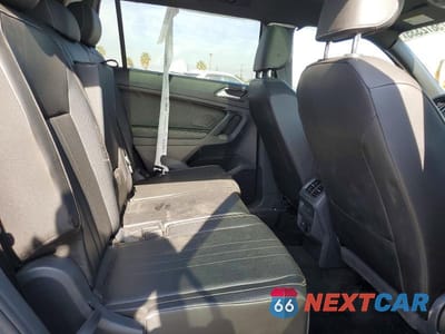 Zdjęcie 11 z 12 samochodu: 2024 VOLKSWAGEN TIGUAN SE R-LINE BLACK VIN:3VVCB7AX9RM051519 - miniatura