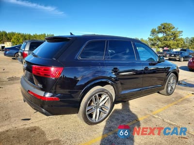 Trzecie zdjęcie samochodu z tyłu: 2018 AUDI Q7 PRESTIGE VIN:WA1VAAF73JD036850 - miniatura
