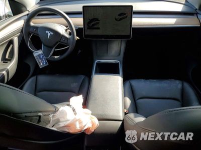 Zdjęcie 8 z 11 samochodu: 2023 TESLA MODEL Y VIN:7SAYGDEE5PF771191 - miniatura