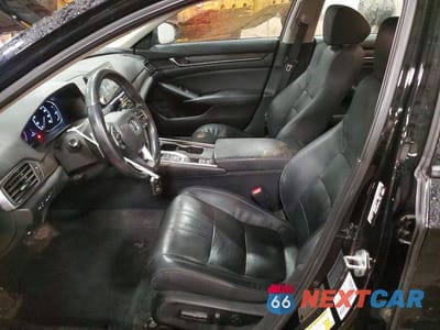 Zdjęcie 7 z 12 samochodu: 2018 HONDA ACCORD TOURING VIN:1HGCV2F9XJA053835 - miniatura