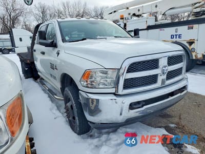 2017 RAM 3500 FLATBED TRUCK 3C7WRTCL7HG619888 - główne zdjęcie licytacji z USA - miniatura