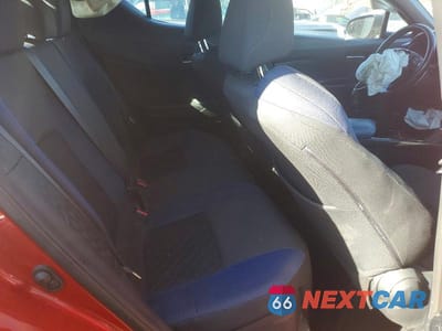 Zdjęcie 10 z 12 samochodu: 2020 TOYOTA C-HR XLE VIN:NMTKHMBX5LR118337 - miniatura