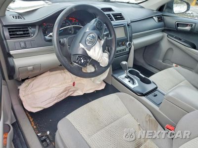 Zdjęcie 8 z 13 samochodu: 2014 TOYOTA CAMRY L VIN:4T4BF1FKXER339629 - miniatura
