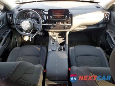 Zdjęcie 8 z 12 samochodu: 2025 NISSAN PATHFINDER SV VIN:5N1DR3BC2SC243385 - miniatura