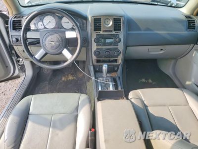 Zdjęcie 8 z 13 samochodu: 2006 CHRYSLER 300 TOURING VIN:2C3KA53G86H112498 - miniatura