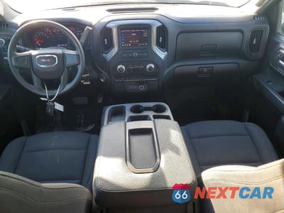 Zdjęcie 8 z 12 samochodu: 2024 GMC SIERRA K1500 VIN:1GTRUAED7RZ155215 - miniatura