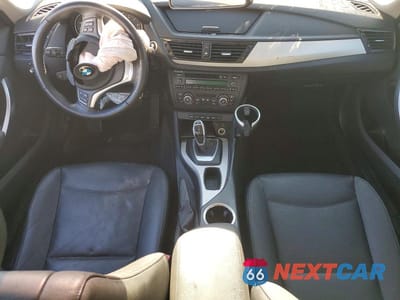Zdjęcie 8 z 12 samochodu: 2013 BMW X1 XDRIVE28I VIN:WBAVL1C53DVR83322 - miniatura