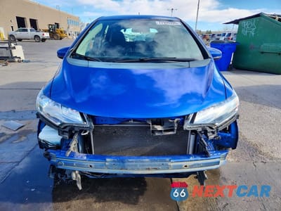 Piąte zdjęcie samochodu w środku: 2018 HONDA FIT LX VIN:3HGGK5H42JM731140 - miniatura