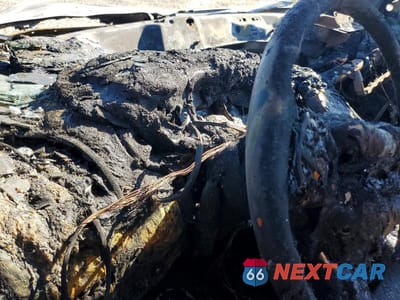 Zdjęcie 9 z 11 samochodu: 2016 CHRYSLER 300 LIMITED VIN:2C3CCAAG3GH198329 - miniatura