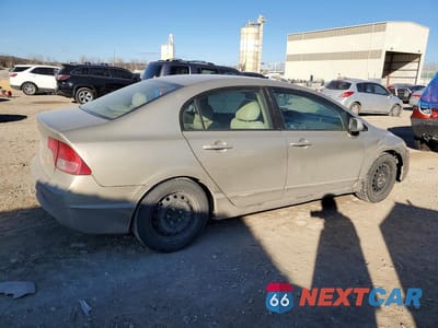 Trzecie zdjęcie samochodu z tyłu: 2008 HONDA CIVIC LX VIN:1HGFA16518L049820 - miniatura