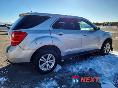 Trzecie zdjęcie samochodu z tyłu: 2011 CHEVROLET EQUINOX VIN:2GNALBEC3B1233279 - miniatura