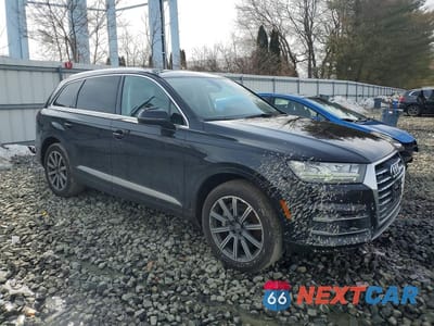 Czwarte zdjęcie samochodu z boku: 2017 AUDI Q7 PRESTIGE VIN:WA1VAAF76HD025528 - miniatura