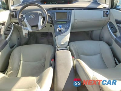 Zdjęcie 8 z 12 samochodu: 2011 TOYOTA PRIUS VIN:JTDKN3DU8B0280309 - miniatura