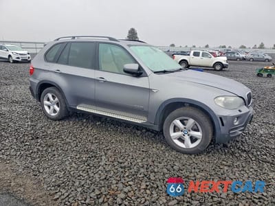 Czwarte zdjęcie samochodu z boku: 2010 BMW X5 XDRIVE30I VIN:5UXFE4C51AL384718 - miniatura