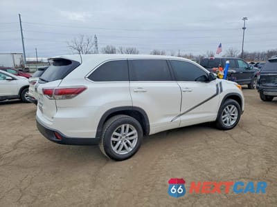 Trzecie zdjęcie samochodu z tyłu: 2014 TOYOTA HIGHLANDER LE VIN:5TDZARFH9ES004705 - miniatura