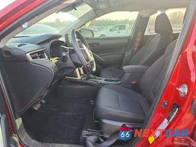 Zdjęcie 7 z 12 samochodu: 2023 TOYOTA COROLLA CROSS LE VIN:7MUBAAAG7PV048101 - miniatura