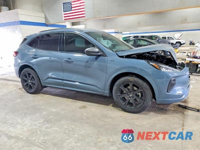 Czwarte zdjęcie samochodu z boku: 2024 FORD ESCAPE ST LINE VIN:1FMCU0MN6RUA08354 - miniatura