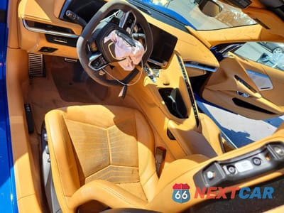 Zdjęcie 8 z 12 samochodu: 2020 CHEVROLET CORVETTE STINGRAY 3LT VIN:1G1Y82D47L5115506 - miniatura