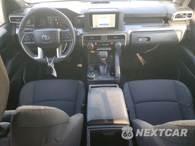 Zdjęcie 8 z 12 samochodu: 2025 TOYOTA TACOMA SR5 VIN:3TMLB5JN5SM198458 - miniatura