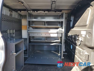 Zdjęcie 11 z 13 samochodu: 2019 CHEVROLET EXPRESS 2500 CARGO UTILITY / SERVICE VAN VIN:1GCWGAFP1K1228196 - miniatura