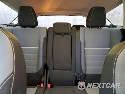 Zdjęcie 10 z 14 samochodu: 2015 FORD ESCAPE SE VIN:1FMCU0G99FUA63763 - miniatura