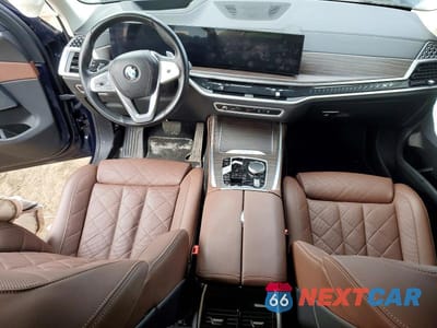 Zdjęcie 8 z 13 samochodu: 2023 BMW X7 XDRIVE40I VIN:5UX23EM01P9P59199 - miniatura