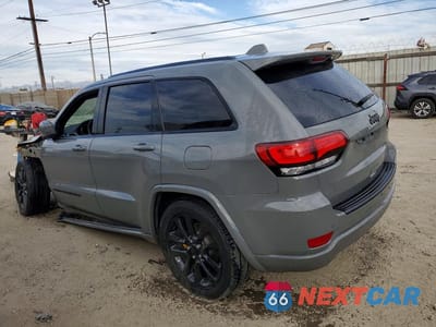 Drugie zdjęcie samochodu z przodu: 2022 JEEP GRAND CHEROKEE LAREDO E VIN:1C4RJEAG9NC155889 - miniatura