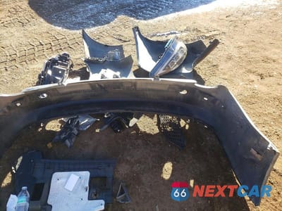 Zdjęcie 12 z 12 samochodu: 2006 LEXUS IS 350 VIN:JTHBE262665002988 - miniatura