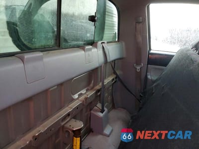 Zdjęcie 10 z 12 samochodu: 2006 TOYOTA TACOMA VIN:5TEPX42N56Z217949 - miniatura