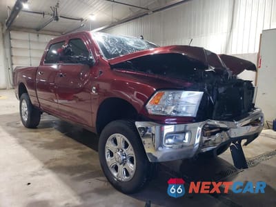 Czwarte zdjęcie samochodu z boku: 2016 RAM 2500 SLT VIN:3C6UR5DLXGG336616 - miniatura