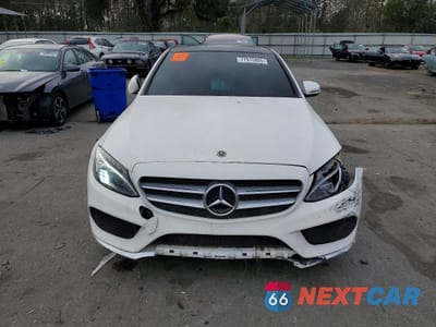 Piąte zdjęcie samochodu w środku: 2018 MERCEDES-BENZ C 300 VIN:55SWF4JB2JU265438 - miniatura