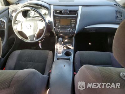 Zdjęcie 8 z 13 samochodu: 2013 NISSAN ALTIMA 2.5 VIN:1N4AL3AP3DC117073 - miniatura