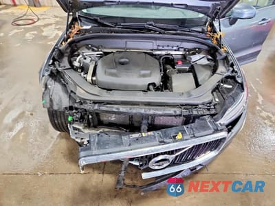 Zdjęcie 12 z 12 samochodu: 2019 VOLVO XC60 T5 VIN:LYV102RK9KB191668 - miniatura