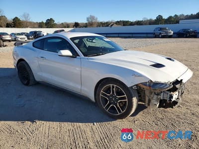 Czwarte zdjęcie samochodu z boku: 2020 FORD MUSTANG VIN:1FA6P8TH4L5122749 - miniatura