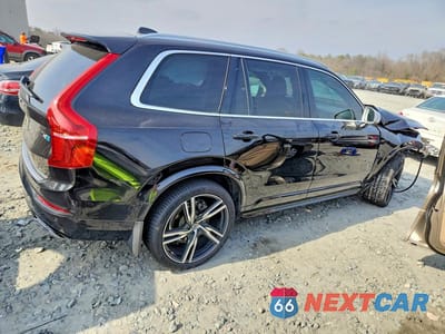 Trzecie zdjęcie samochodu z tyłu: 2019 VOLVO XC90 T6 R-DESIGN VIN:YV4A22PM6K1459997 - miniatura
