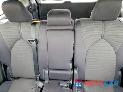 Zdjęcie 10 z 13 samochodu: 2020 TOYOTA HIGHLANDER L VIN:5TDCZRBH9LS002132 - miniatura